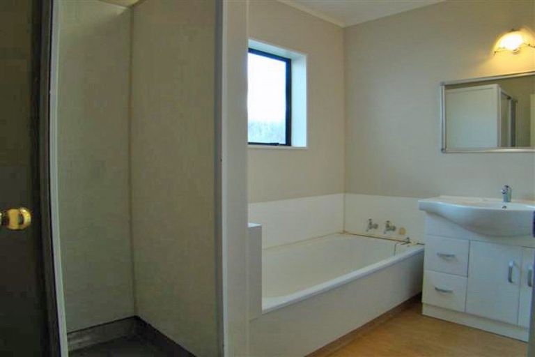 Photo of property in 3/59 Margan Avenue, New Lynn, Auckland, 0600