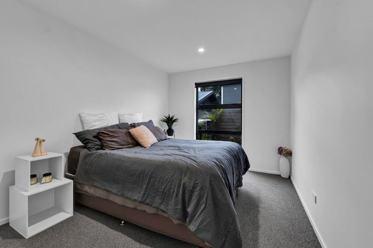 Photo of property in 28a Waiwaka Terrace, Strandon, New Plymouth, 4312