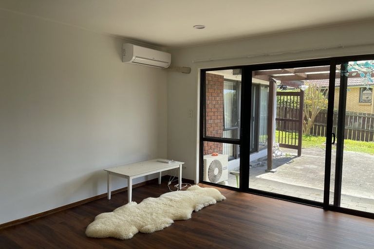 Photo of property in 69 Oliver Road, Eastern Beach, Auckland, 2012