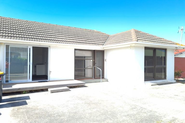 Photo of property in 2/100 Oram Avenue, New Brighton, Christchurch, 8061
