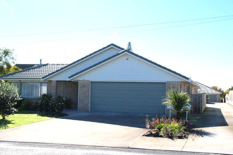 Photo of property in 17a Drake Street, Howick, Auckland, 2014
