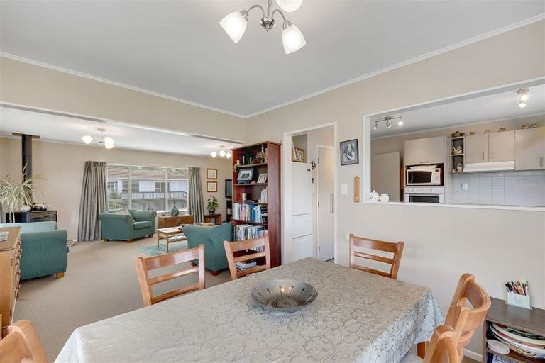 Photo of property in 1 Naver Place, Papakowhai, Porirua, 5024