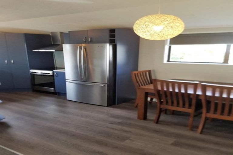 Photo of property in 2/25 Clearview Heights, Ranui, Auckland, 0612