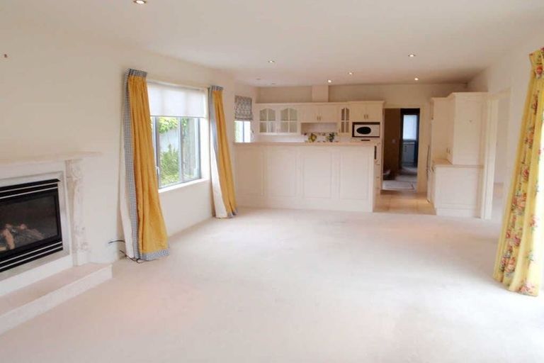Photo of property in 6a Church Lane, Merivale, Christchurch, 8014