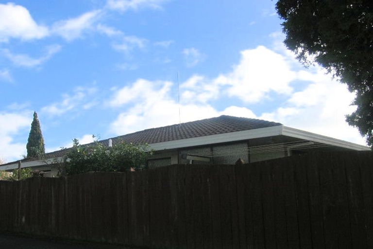 Photo of property in 1 Brett Place, Takaro, Palmerston North, 4412