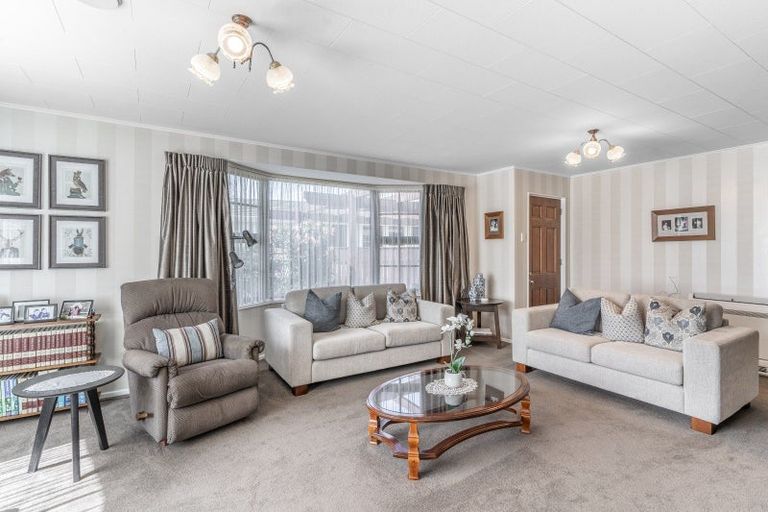 Photo of property in 9 Waterford Drive, Winton, 9720