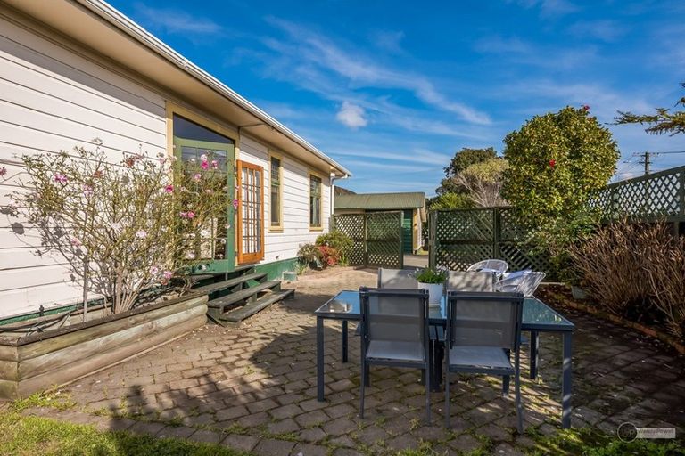 Photo of property in 1a Freyberg Street, Waterloo, Lower Hutt, 5011