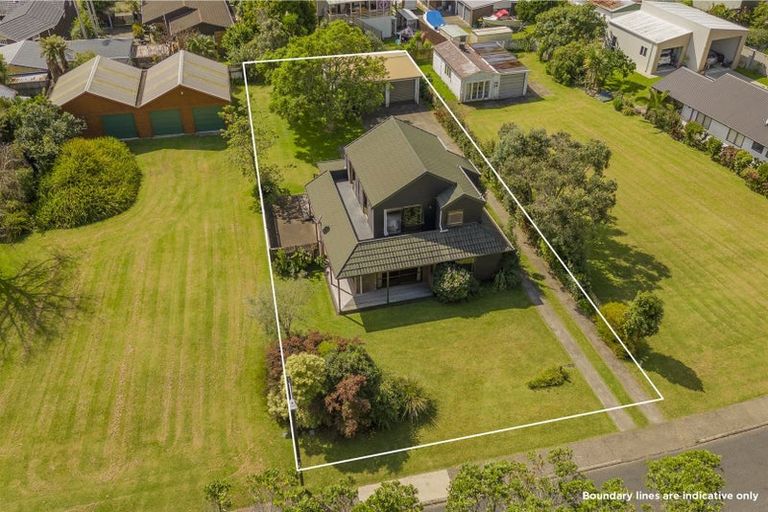 Photo of property in 93 Robinson Road, Whitianga, 3510