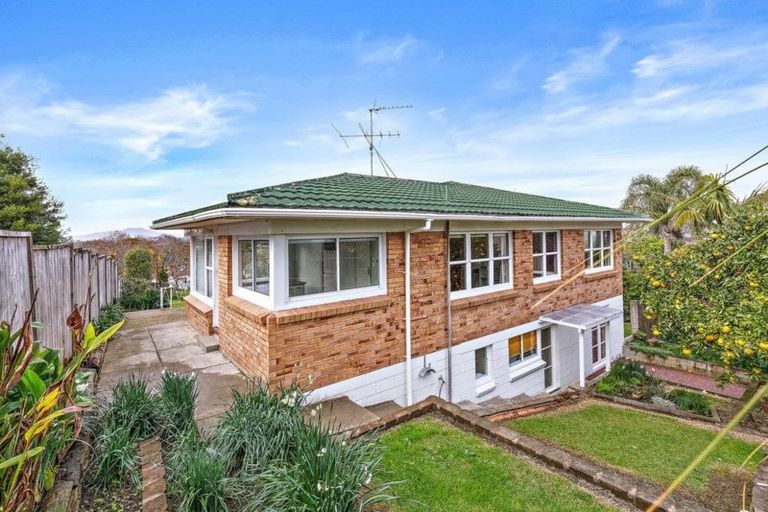 Photo of property in 9 Margaret Place, Milford, Auckland, 0620