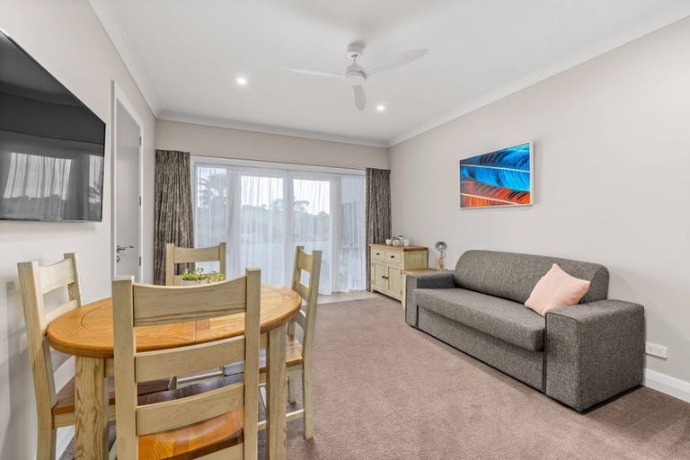 Photo of property in 21 Magnolia Tree Lane, Kerikeri, 0294