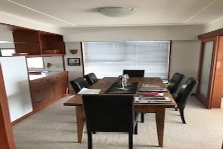 Photo of property in 1/46 Hauraki Road, Hauraki, Auckland, 0622