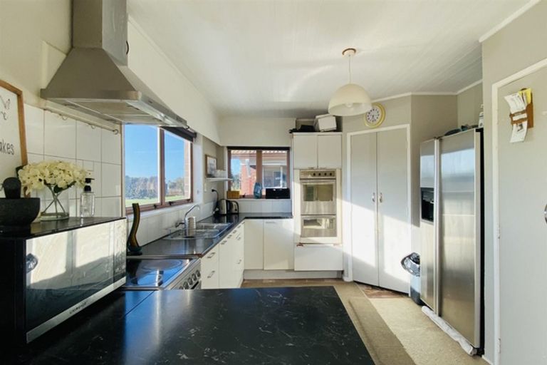 Photo of property in 19 Domain Road, Weymouth, Auckland, 2103