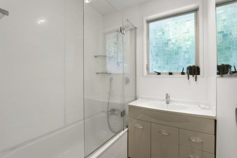 Photo of property in 11 Kuaka Crescent, Bromley, Christchurch, 8062