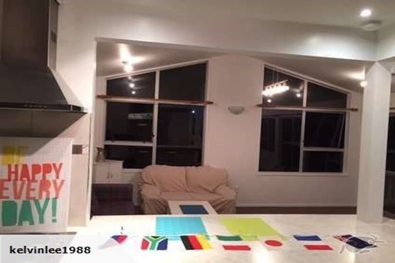 Photo of property in 81 Ayton Drive, Totara Vale, Auckland, 0629