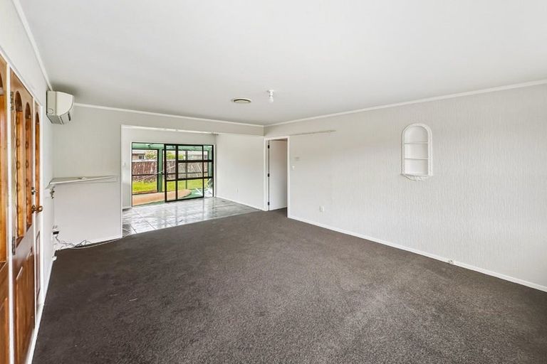 Photo of property in 22 Molesworth Street, Taita, Lower Hutt, 5011
