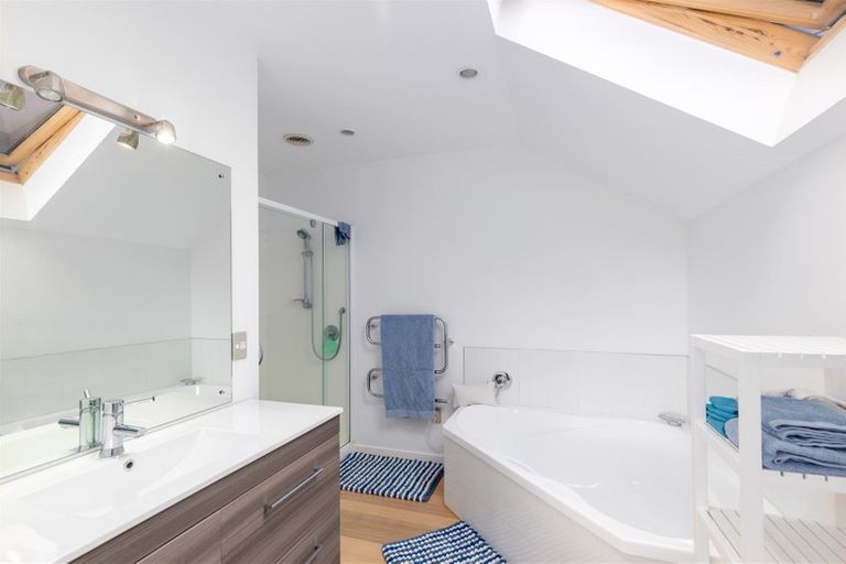 Photo of property in 385a Harewood Road, Bishopdale, Christchurch, 8053