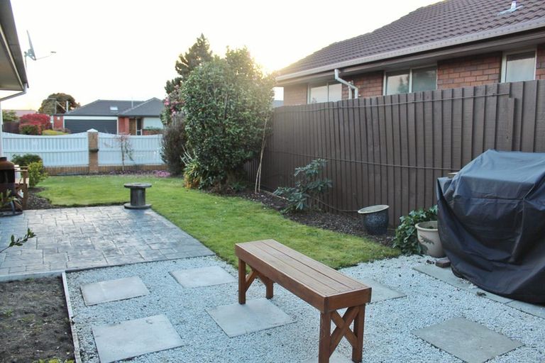 Photo of property in 1/21 Kintyre Drive, Broomfield, Christchurch, 8042