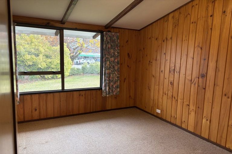 Photo of property in 37 Adamson Drive, Arrowtown, 9302