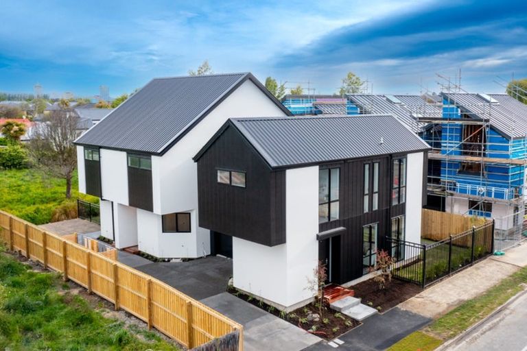 Photo of property in 206a Edgeware Road, Edgeware, Christchurch, 8013