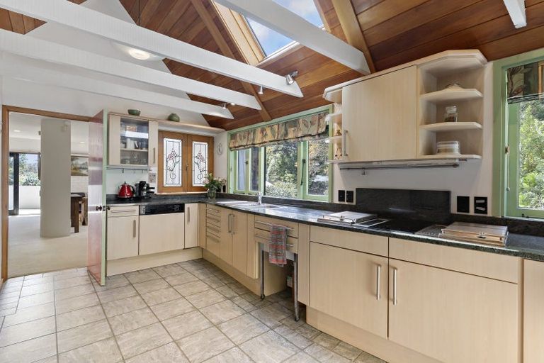 Photo of property in 18 Marama Terrace, Eastbourne, Lower Hutt, 5013
