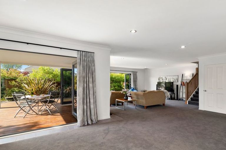 Photo of property in 28 Holden Avenue, Holdens Bay, Rotorua, 3010