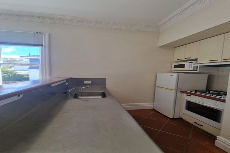 Photo of property in 253 The Terrace, Te Aro, Wellington, 6011