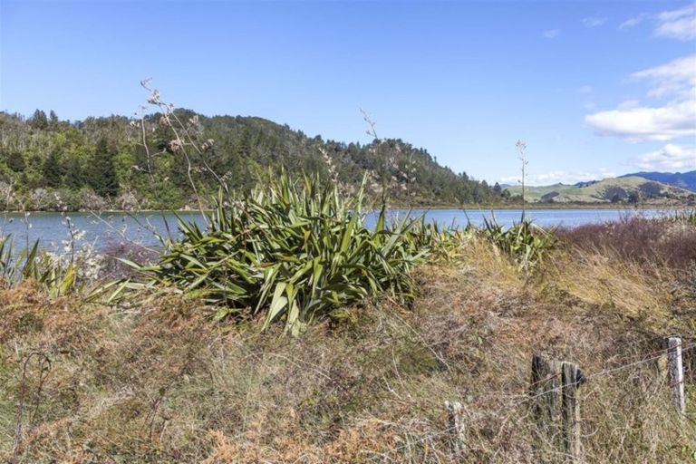 Photo of property in 409 The Drive, Whangamata, 3620