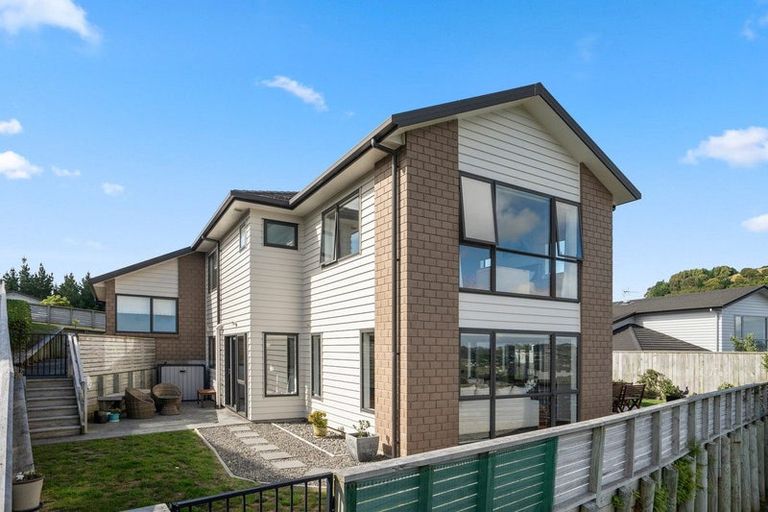 Photo of property in 81 Endeavour Drive, Whitby, Porirua, 5024