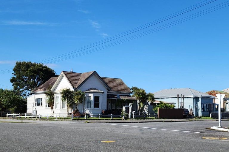 Photo of property in 34 Wakefield Street, Westport, 7825