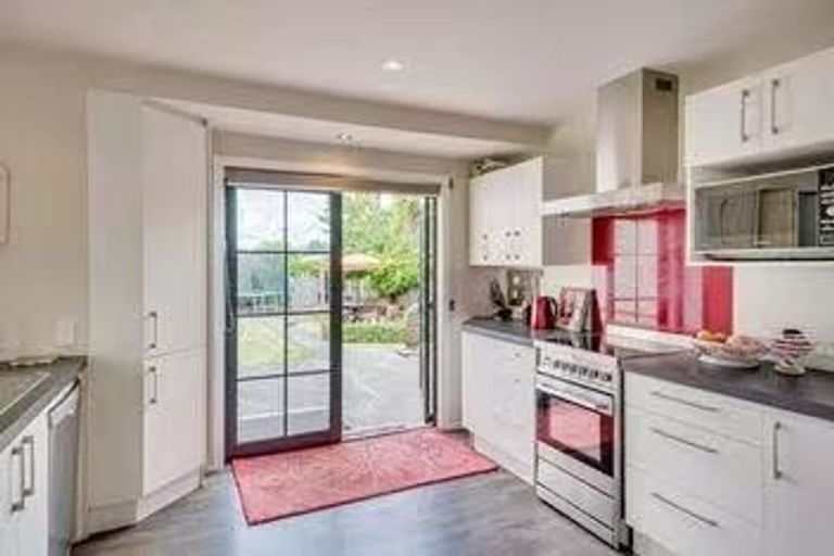 Photo of property in 10 Ebony Street, Bishopdale, Christchurch, 8053