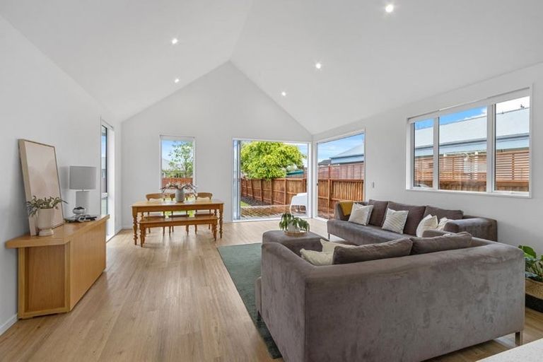 Photo of property in 77 Blighs Road, Strowan, Christchurch, 8052