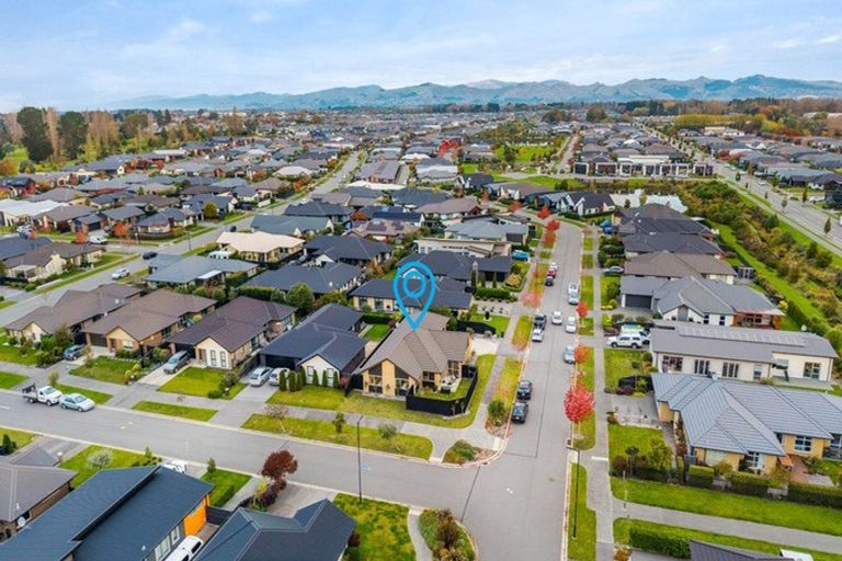 Photo of property in 30 Te Whenu Crescent, Marshland, Christchurch, 8083