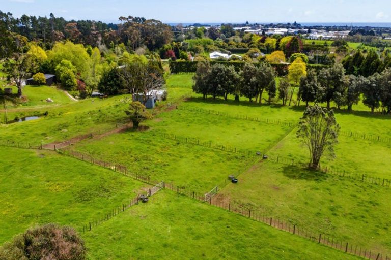 Photo of property in 200 Paraite Road, Paraite, New Plymouth, 4373