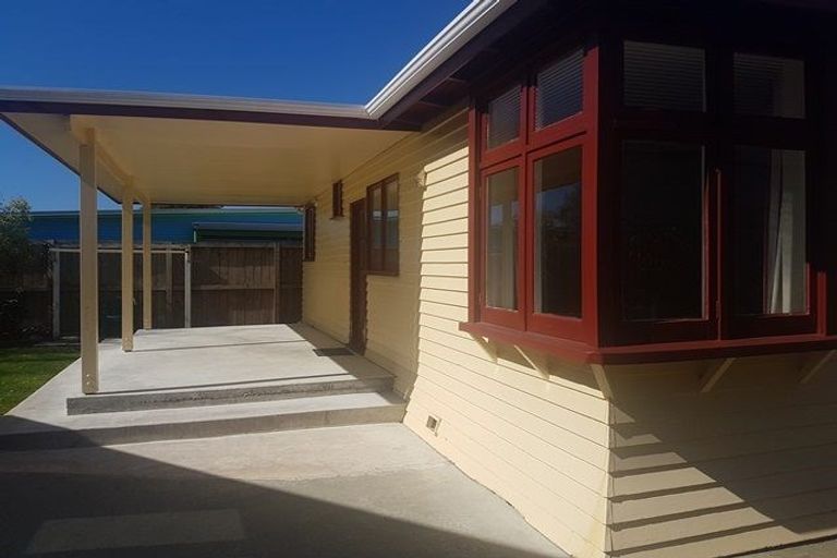 Photo of property in 15 Marne Street, Hokowhitu, Palmerston North, 4410