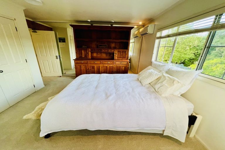 Photo of property in 1098 Peak Road, Helensville, 0875