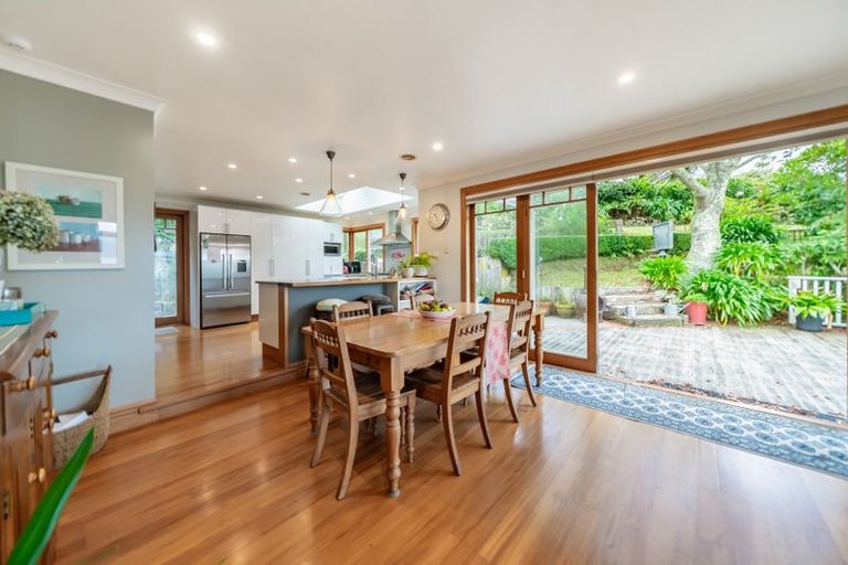 Photo of property in 42 Pretoria Road, Karaka Bays, Wellington, 6022