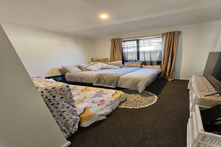 Photo of property in 6 Jasmine Street, Woodend, 7610