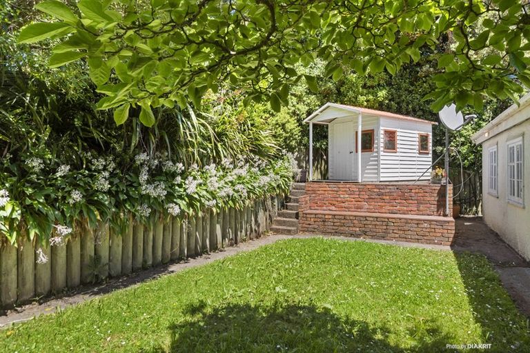 Photo of property in 136 Onslow Road, Khandallah, Wellington, 6035