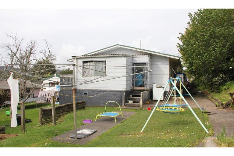 Photo of property in 18 Raewyn Street, Morningside, Whangarei, 0110