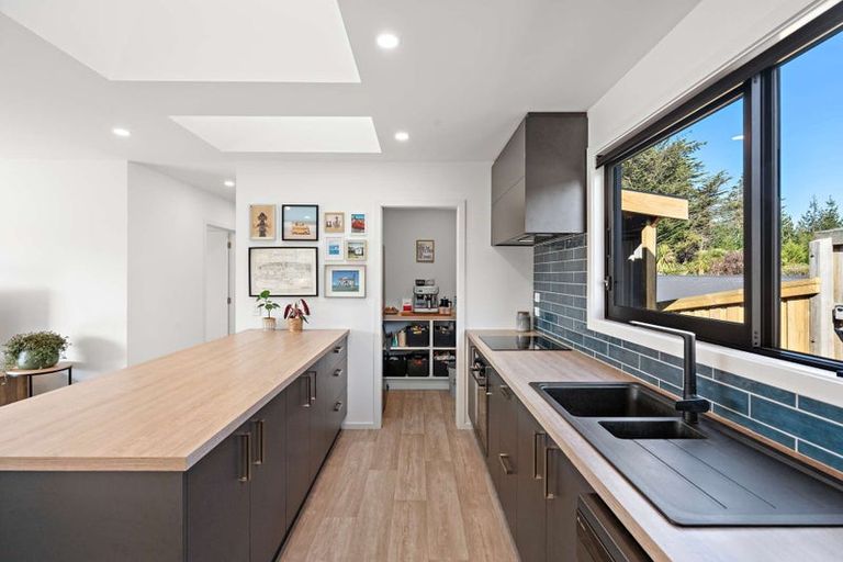 Photo of property in 5 Beach Crescent, Waikuku Beach, 7473