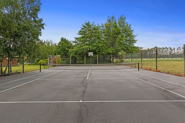 Photo of property in 900 Loburn Whiterock Road, Loburn, Rangiora, 7472