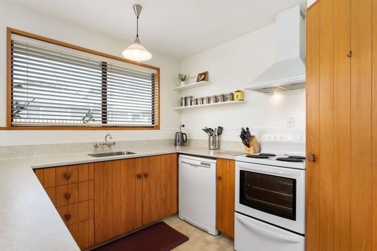 Photo of property in 2/13 Abberley Crescent, St Albans, Christchurch, 8014