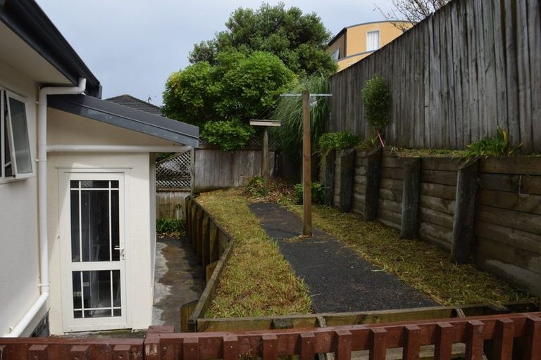 Photo of property in 13 Noel Williams Place, Windsor Park, Auckland, 0630
