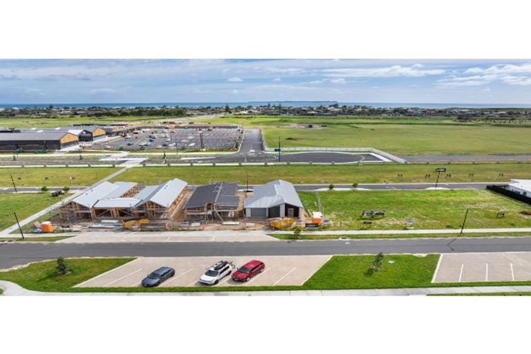 Photo of property in 51 Monaro Place, Papamoa, 3118