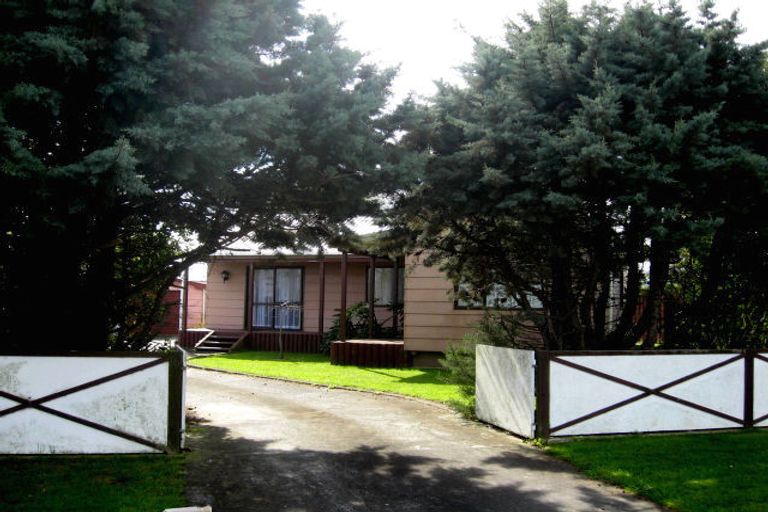 Photo of property in 16 Tawa Street, Tokomaru, Palmerston North, 4474