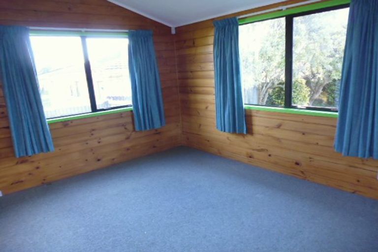 Photo of property in 27a Victoria Avenue, Waiuku, 2123