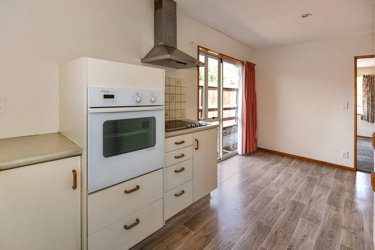 Photo of property in 3/43 Peverel Street, Riccarton, Christchurch, 8041