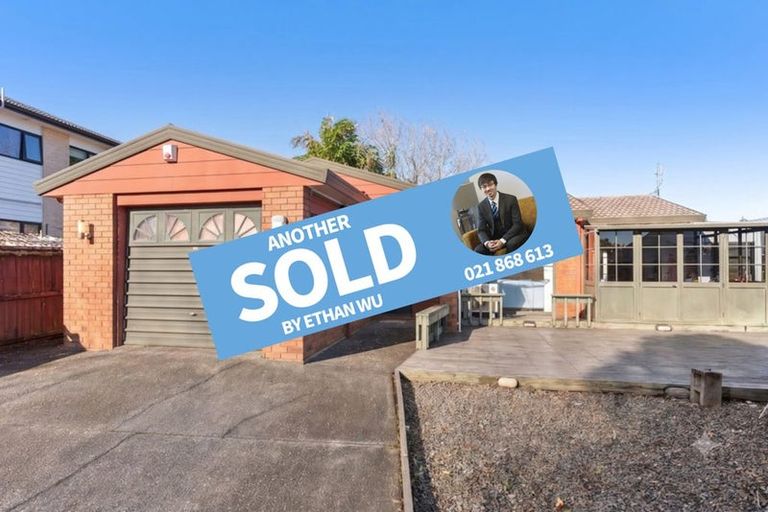 Photo of property in 2/16 Ultima Place, Clover Park, Auckland, 2019