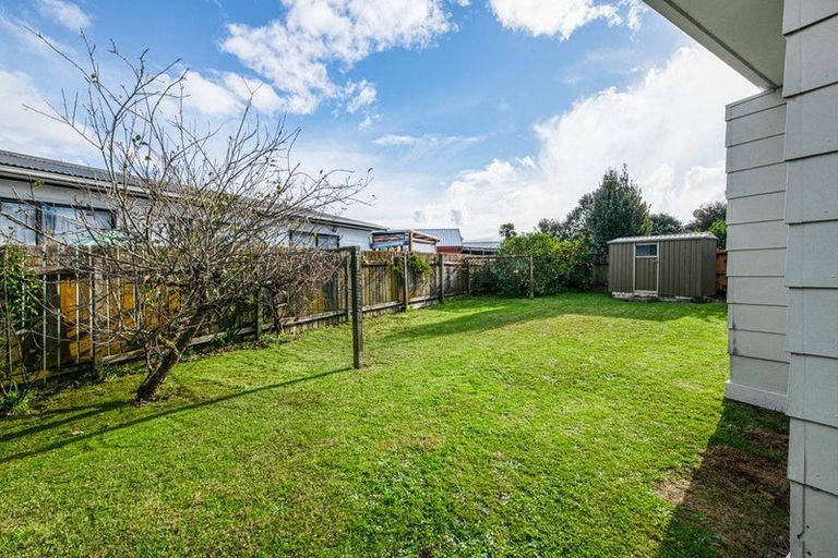 Photo of property in 2/29 Afton Place, Ranui, Auckland, 0612