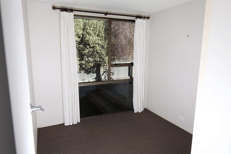 Photo of property in 15 Wanstead Place, Woolston, Christchurch, 8062